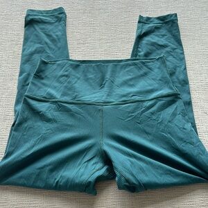 Lululemon align *ribbed* leggings!